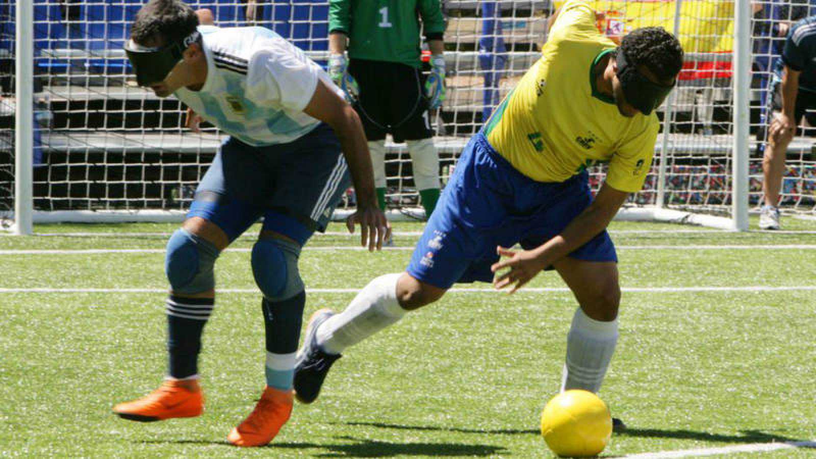 Nota: Fútbol para ciegos: Brasil, el invitado de lujo para jugar la Copa Tango en Buenos Aires