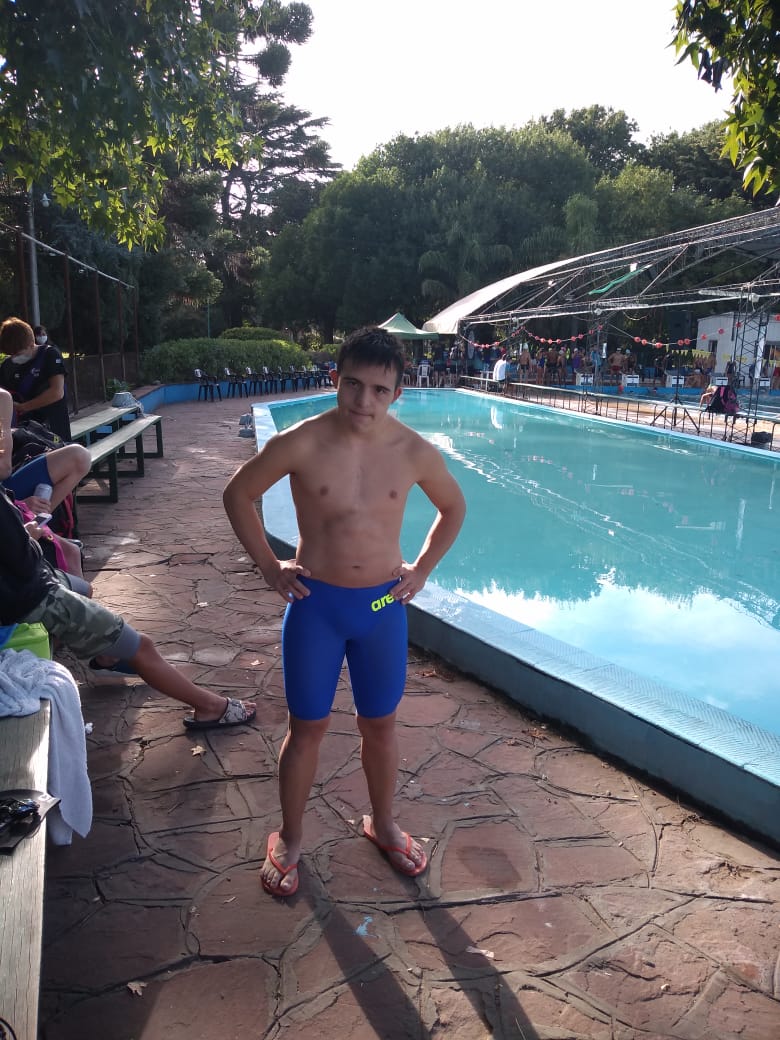 Nota: Natación para personas con Síndrome de Down: Agustín Gazzano volvió a las competencias