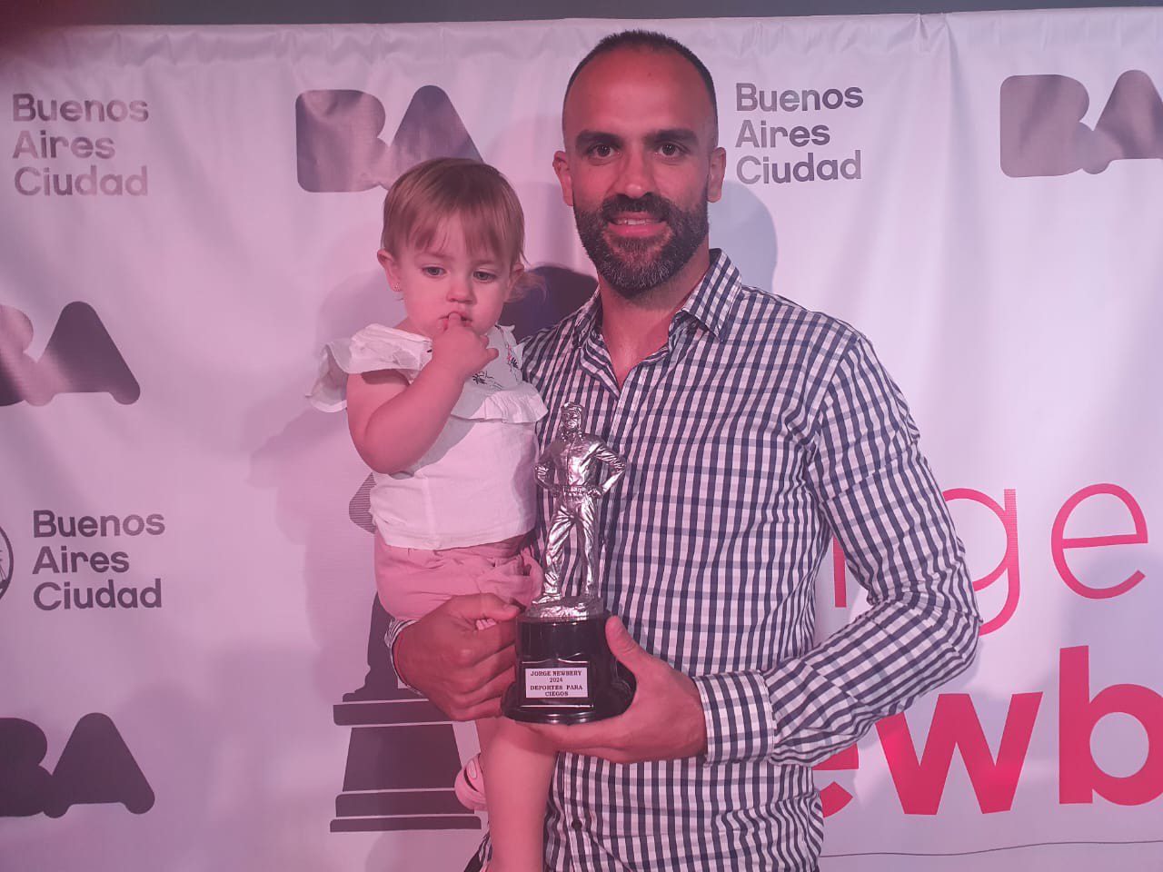 Nota: LOS PREMIOS JORGE NEWBERY TUVIERON SU FIESTA CON EL DEPORTE ADAPTADO Y PARALÍMPICO