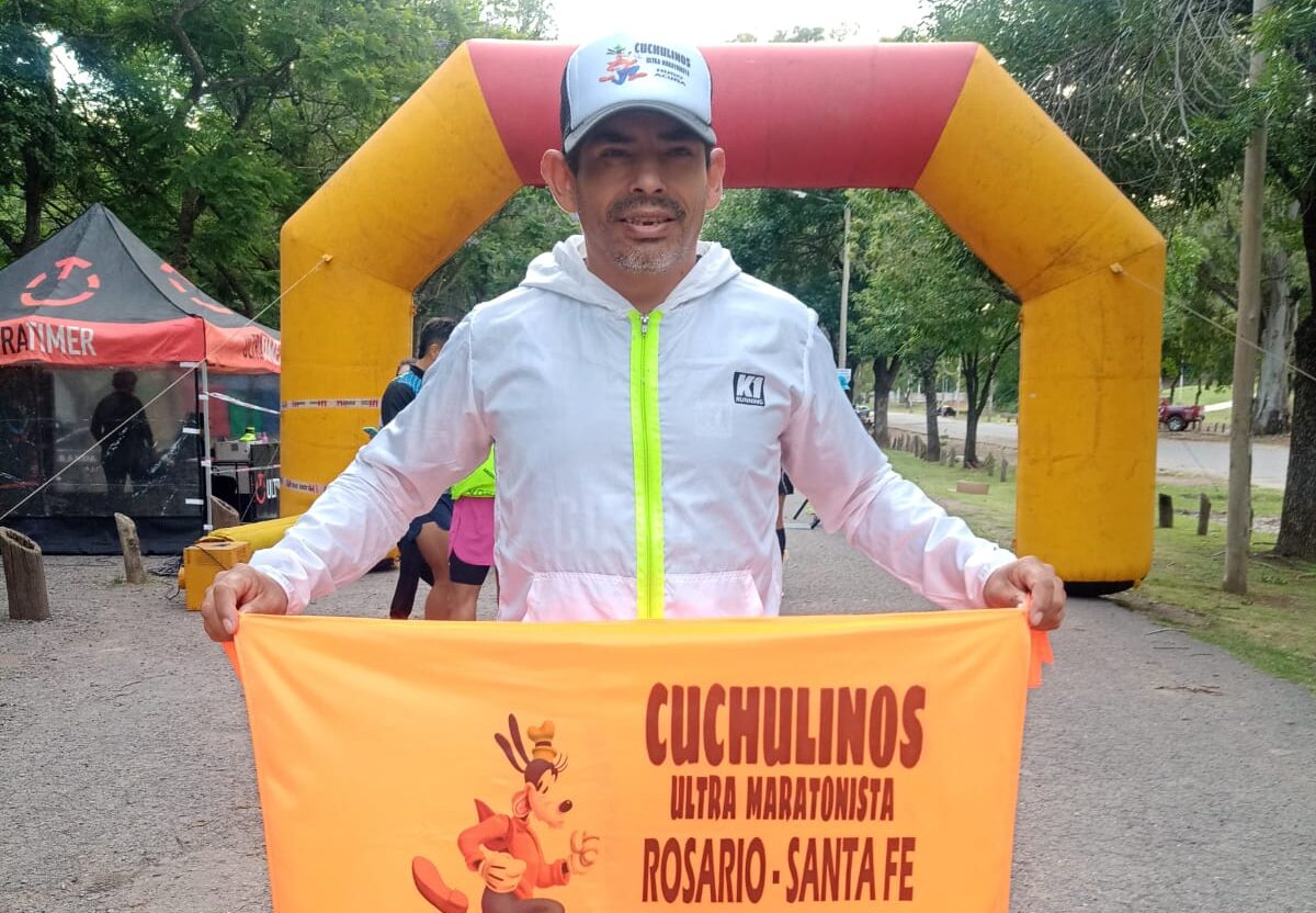 Nota: ATLETISMO PARA CIEGOS: HUGO ACUÑA IMPARABLE, CORRIÓ LAS 100 MILLAS DE SAN PEDRO EN MENOS DE 22 HORAS.