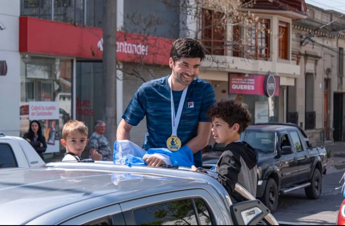 Nota: TENIS PARA CIEGOS / GABRIEL CAPARRÓS, EL CAMPEÓN DEL MUNDO QUE VA POR MÁS