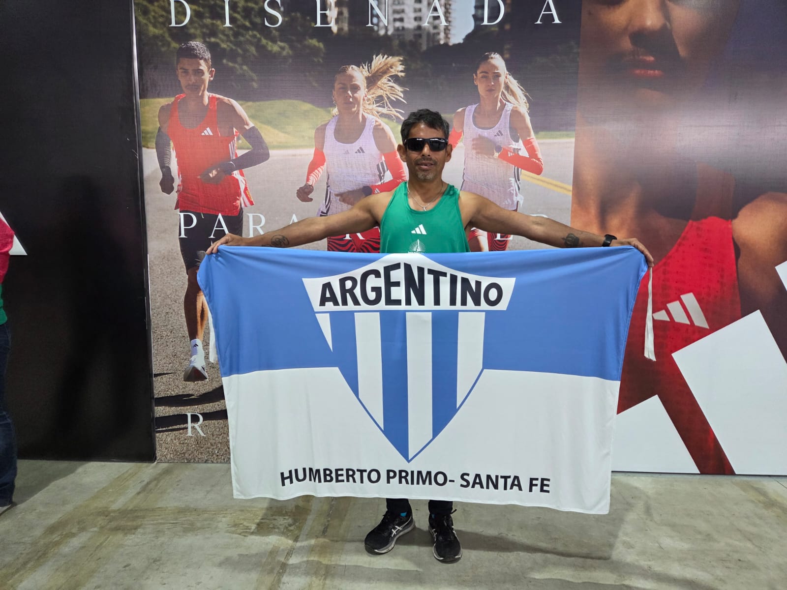 Nota: EL MARATONISTA CIEGO HUGO ACUÑA CORRERÁ LOS 42K DE SANTA ROSA