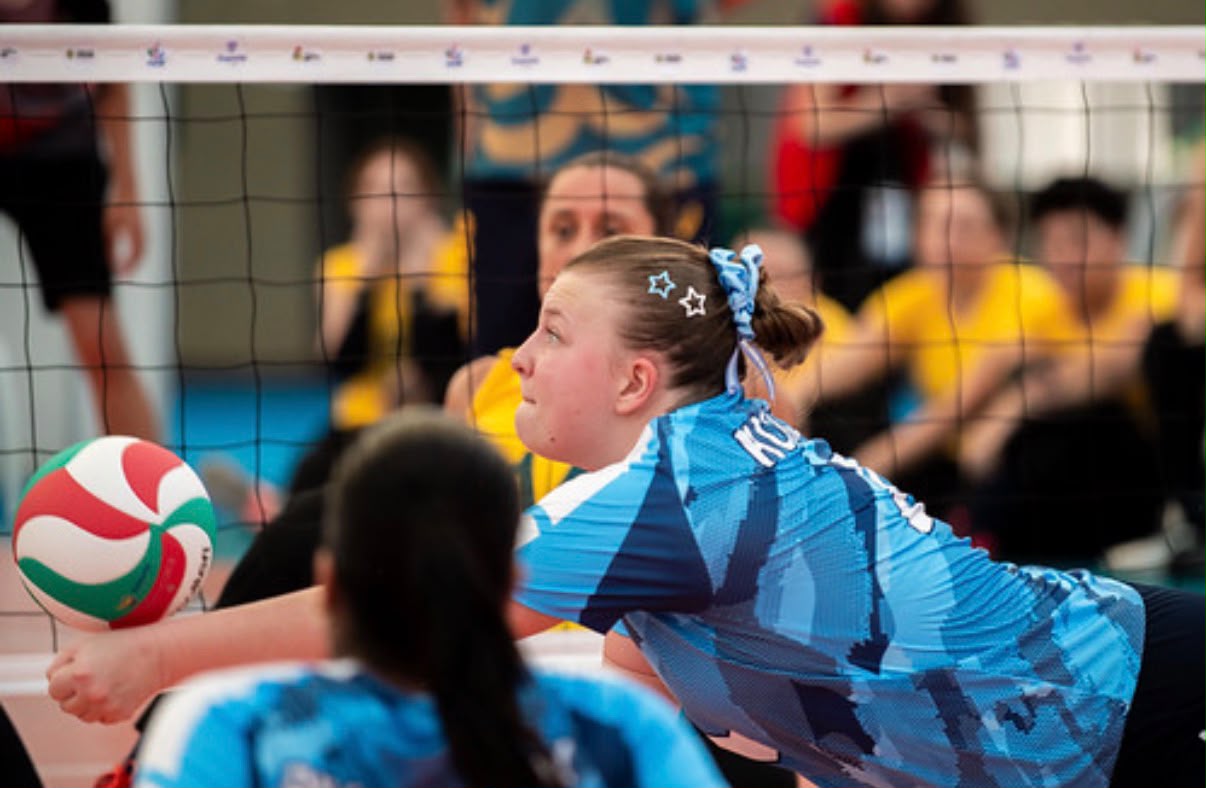 Nota: DÍA 5 / VALLEDUPAR 2026: LOS SELECCIONADOS MASCULINO Y FEMENINO DE VOLEIBOL SENTADO SE CLASIFICARON A SEMIFINALES