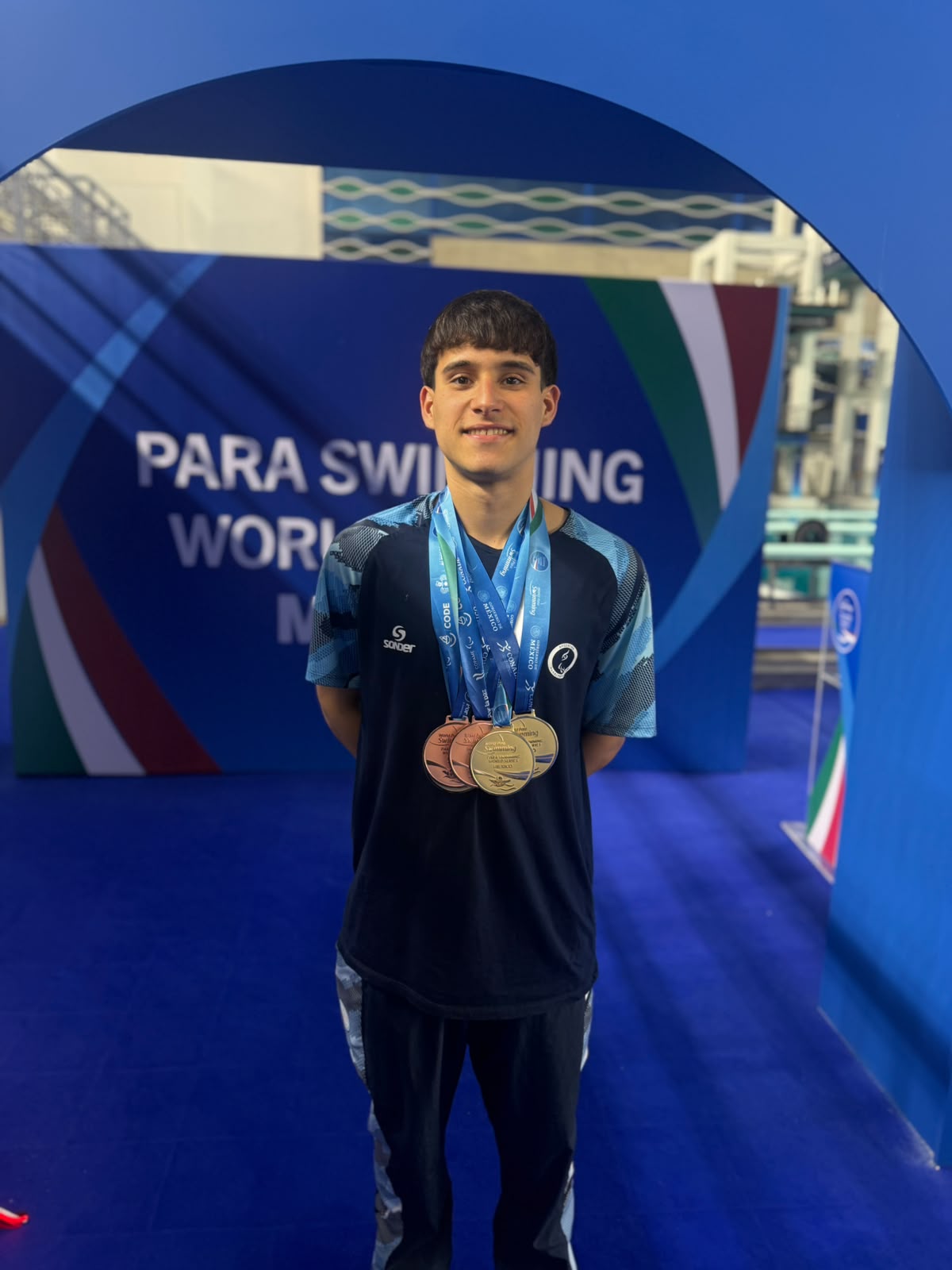 Nota: NATACIÓN: JOAQUÍN LEIVA GANÓ TRES DORADAS Y DOS BRONCES EN EL WORLD SERIES DE MÉXICO